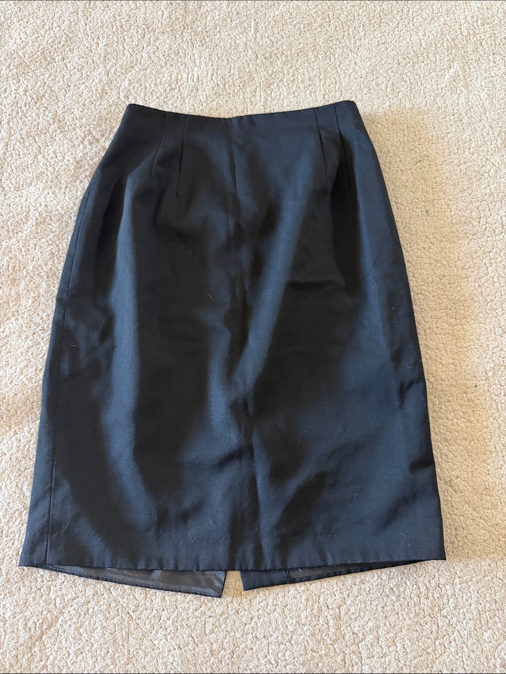 Classiques Entier Black Wool Pencil Skirt with Back Vent Size 8